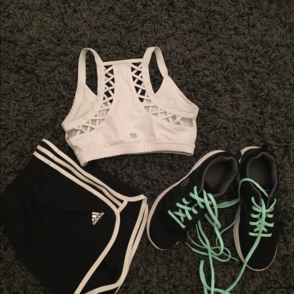 Cute Forever 21 lattice back sports bra